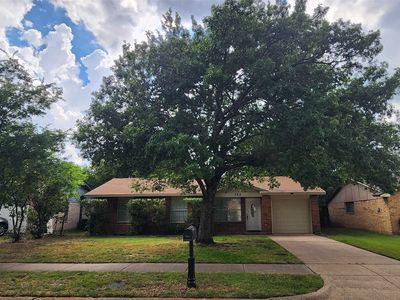 723 Briggs Dr