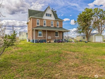 8495 Williams Road E