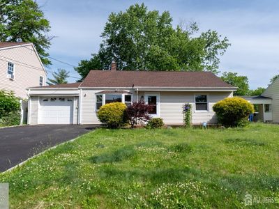 369 Fairview Ave