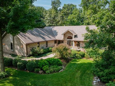 1345 Overlook CIRCLE