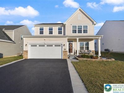 Property at 1064 Woodmont Ln N, Catasauqua Bor, PA