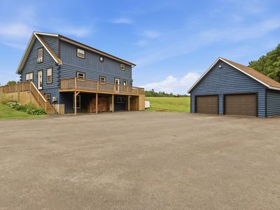 960 W River Road