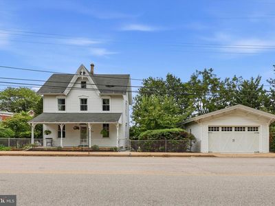 733 Main St