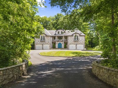 584 Boston Post Road