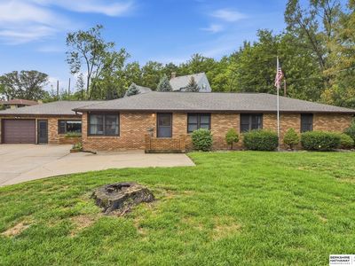 2423 Fontanelle Blvd