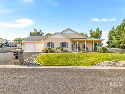 1741 Ridgeview Dr