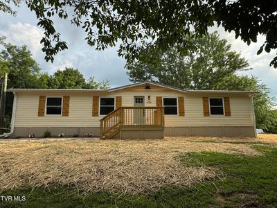 454 Bowman Ave