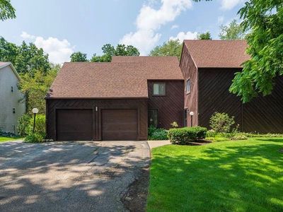 279 Fairway Ct Unit B