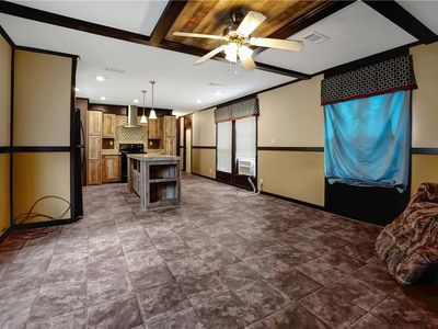 Property at 1045 Lakeview Dr, Somerville, TX