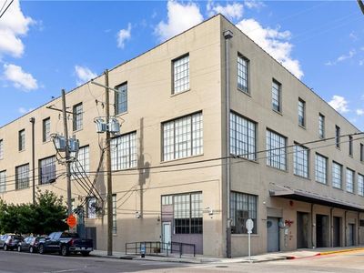 610 John Churchill Chase St APT 6