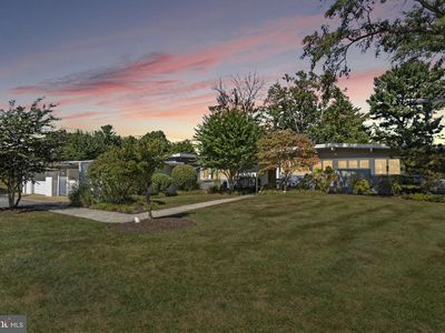 8203 Tall Chimney Ct