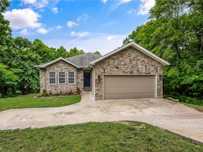 9 Llanon Ln
