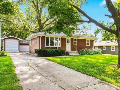 Property at 704 Kearney Ave, Malvern, IA