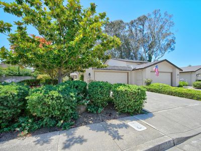 1210 Grove Circle