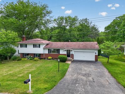 54 Scenic Rd