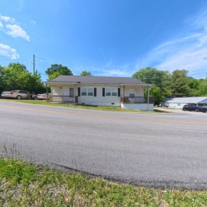 Property at 1725 & 1727 Sandhill Rd, Irvine, KY