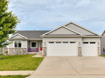 1419 Green Hills Dr