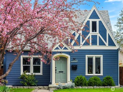 23 N Garfield Avenue