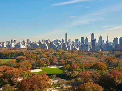 25 Central Park W APT 23K