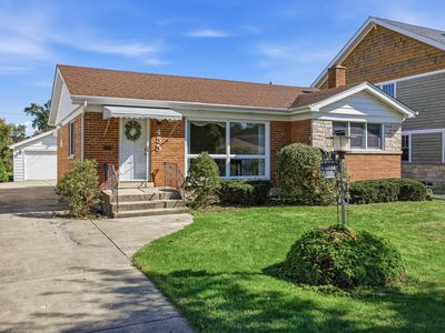455 N Maple Ave