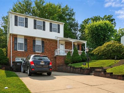 3481 Ivy Hill Ln