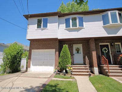 79 Downes Ave