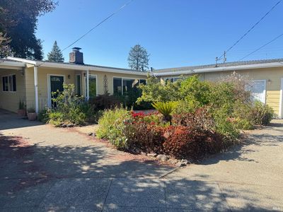 2117 Harris Court