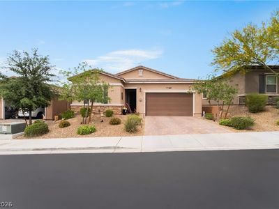 8651 Loretta Bay St