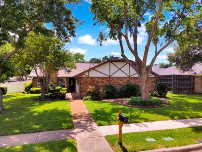 1600 Hearthstone Dr