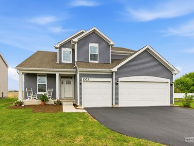 Property at 1303 Collins Dr, Elburn, IL
