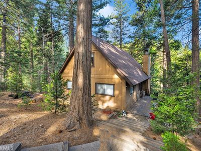 Property at 26697 Lake Forest Dr, Twin Peaks, CA