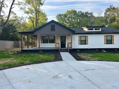 2611 Anderson Hwy
