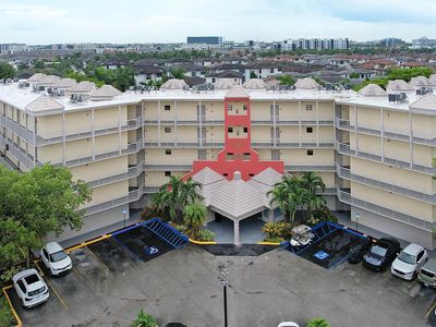 Property at 8290 LAKE Drive #250, Doral, FL