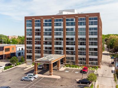 2175 Wyandotte St E #309