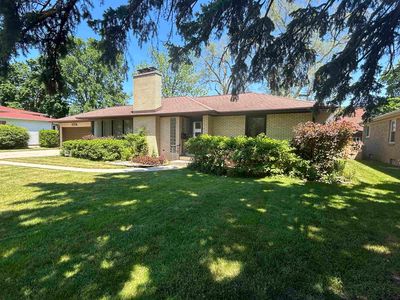 512 Handy Dr
