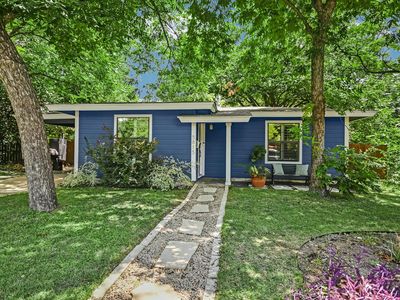 5815 Duval St