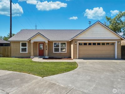 809 Clark Court