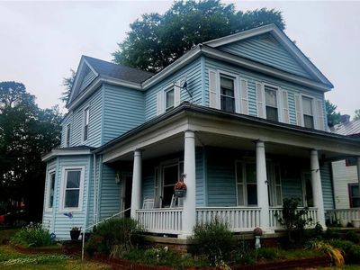 322 Constitution Ave