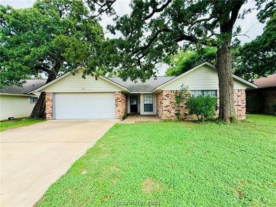 1101 Hardwood Ln