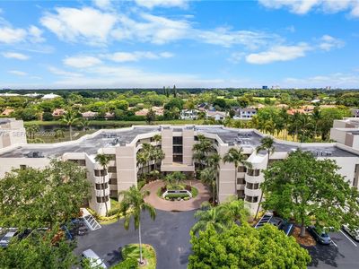 5850 Camino Del Sol APT 404