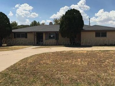 2725 James Louis Dr