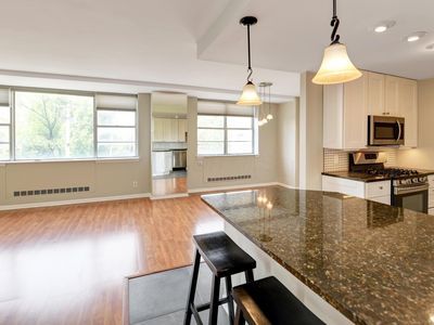 1620 E Broad St APT 402