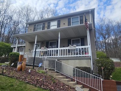 9 Bentwood Rd