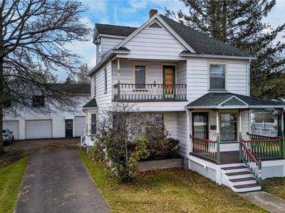 129 Center St