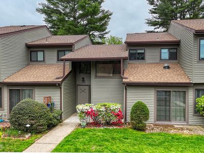 17 Belmont Court #D