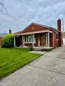 Property at 24524 Raven Ave, Eastpointe, MI
