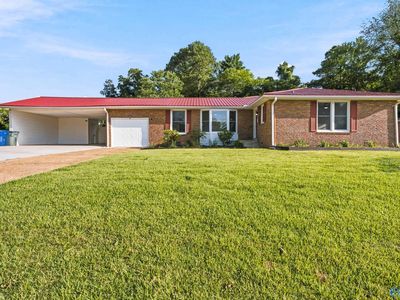 7612 Holland Dr SW