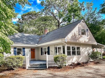 280 W Delaware Avenue