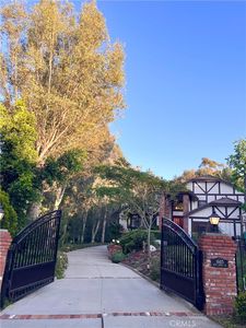 16415 Blue Grass Ln
