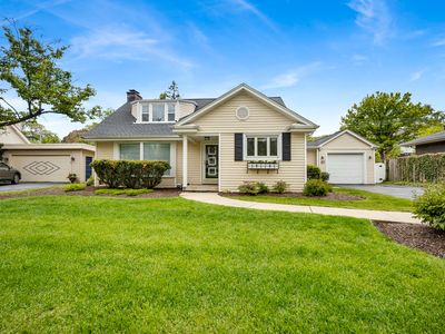 61 Harris Ave